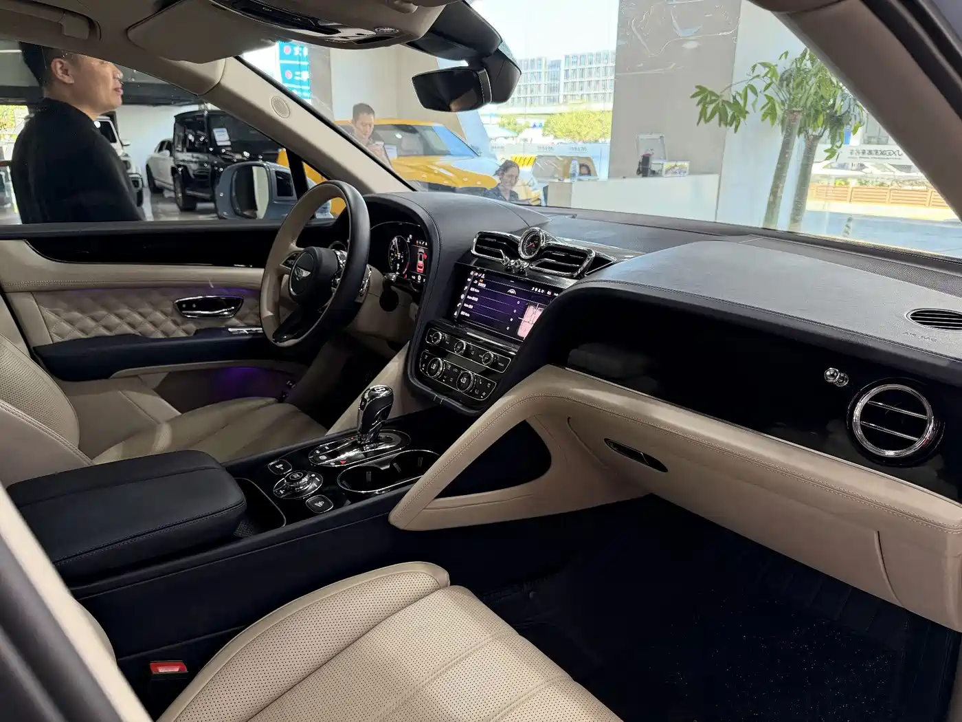 Bentley Bentayga Hybrid 2021 2021 3.0T PHEV