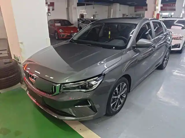 Geely Emgrand 2024