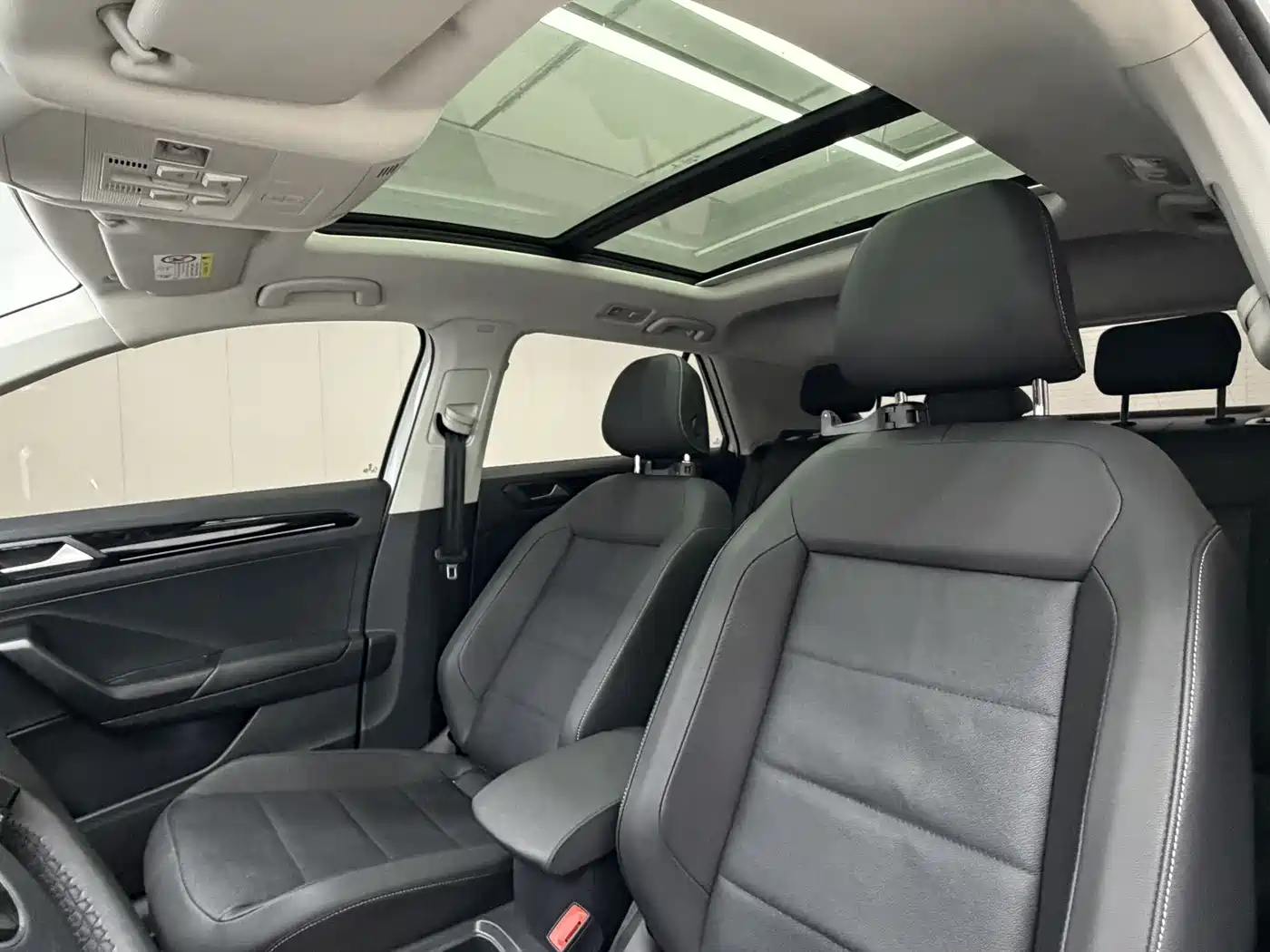 Volkswagen T-ROC 2022 280TSI DSG 2WD Comfort PLUS фото 15