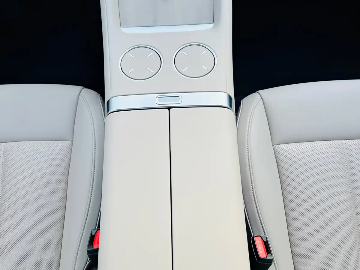 XIAOMI CAR XIAOMI YU7