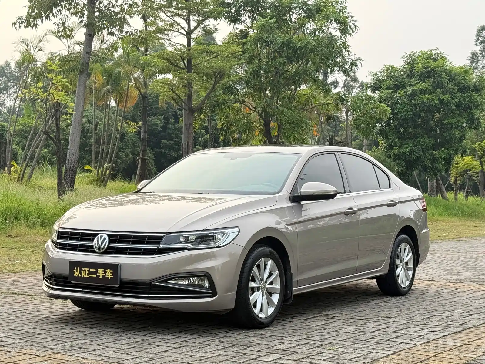 Фото 1 - Volkswagen Bora