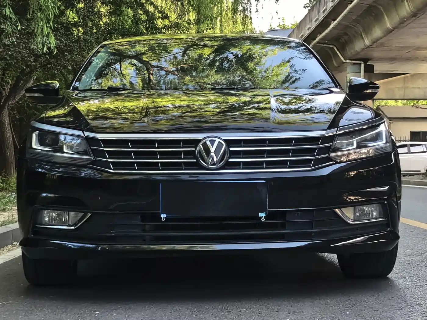Volkswagen Passat 2017 330TSI DSG Prestige фото 2