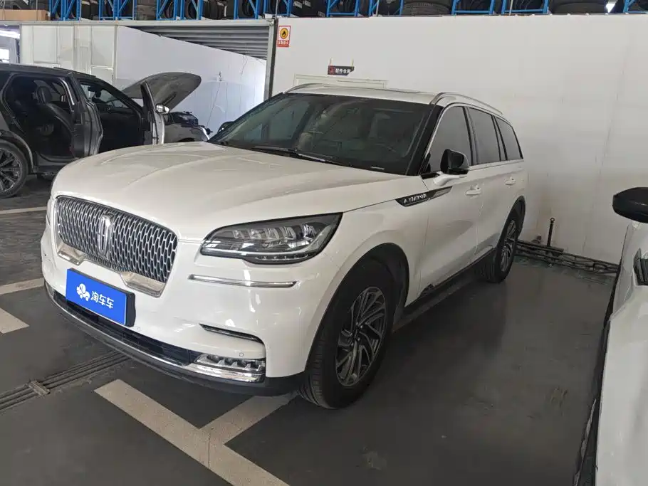 Lincoln Aviator (Import) 2020 2020 3.0T V6 AWD Premium Edition