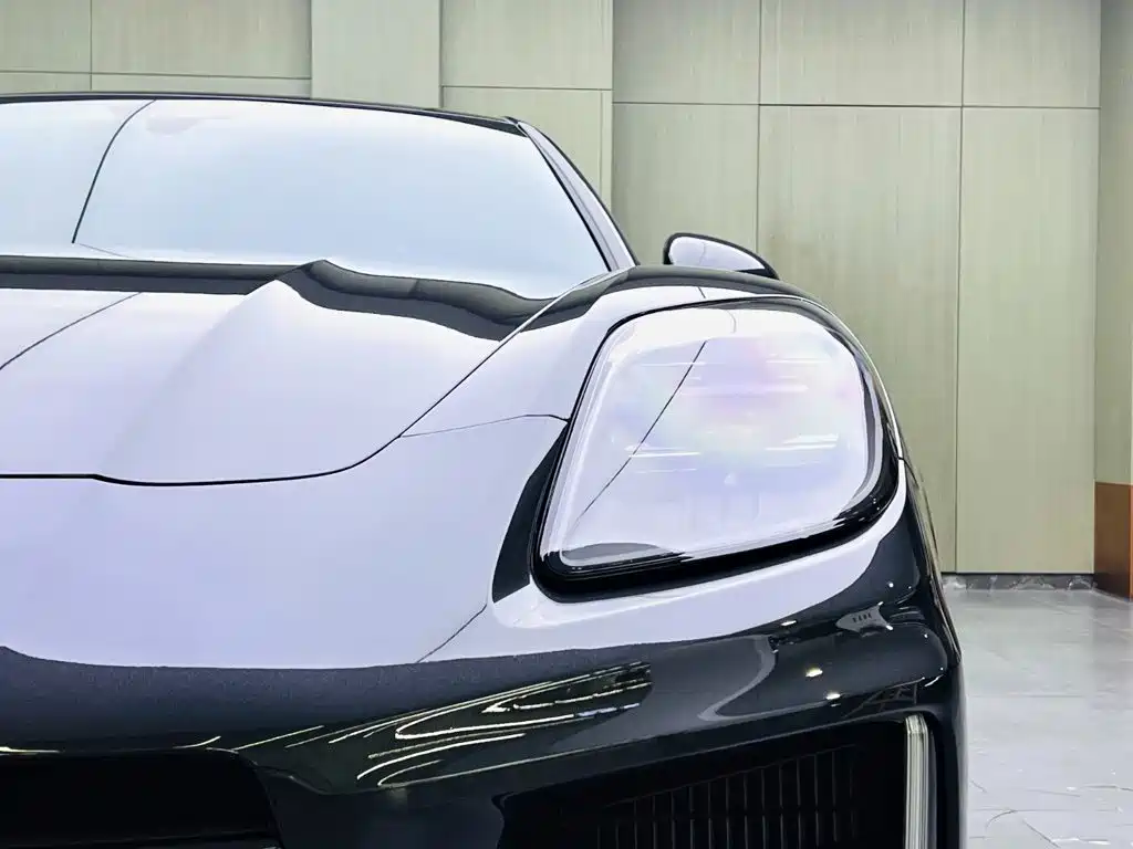 Фото 7 - Porsche Panamera