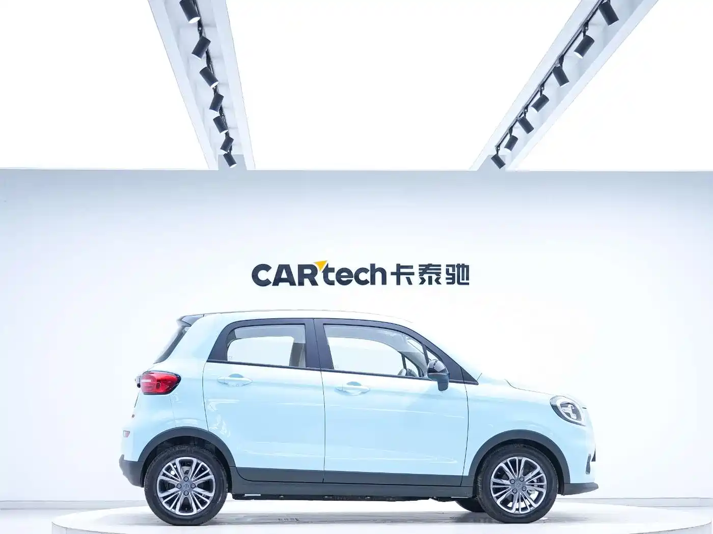 ZERO-RUNNING CAR ZERO RUN T03