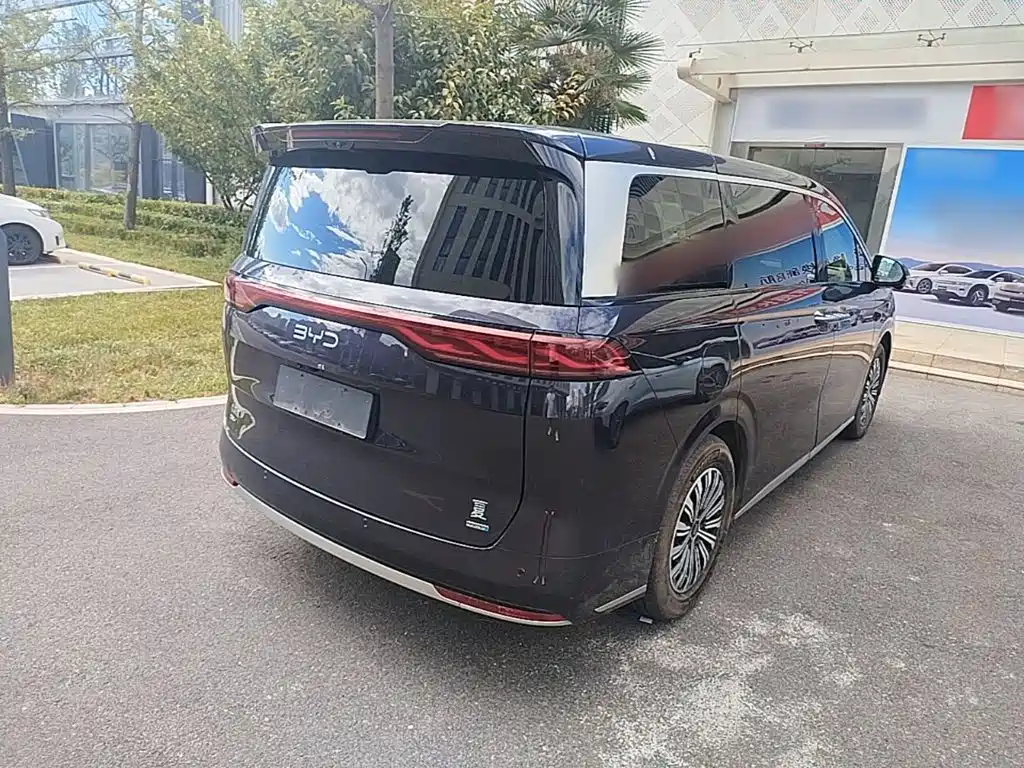 BYD Xia 2025 2025 DM-i 1.5T 180km Excellence