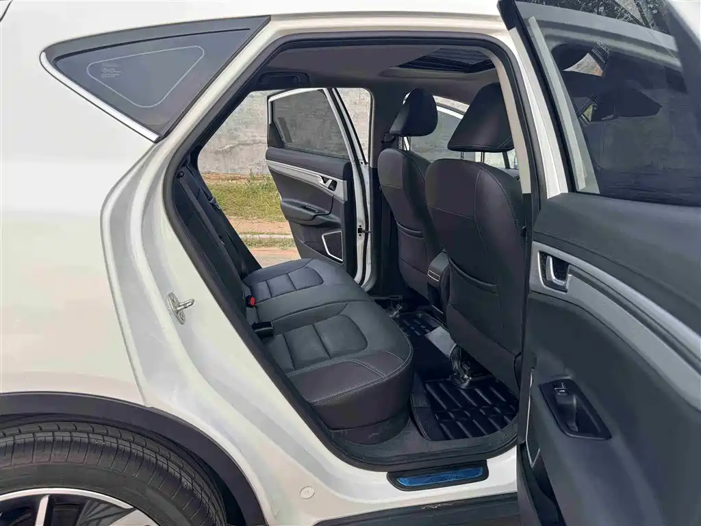 GEELY AUTOMOBILE EMGRAND GSE