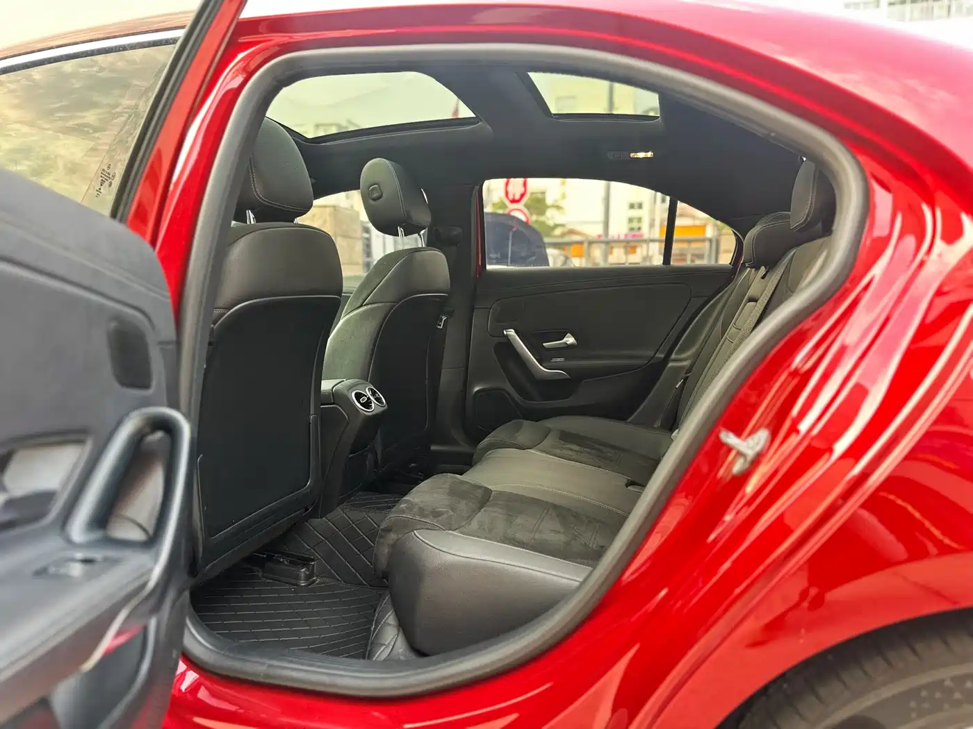 Mercedes-Benz A-Class 2019 A 200 L Sport Sedan фото 11