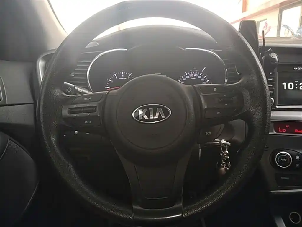 Kia K5 2015 2.0L Automatic GLS фото 7