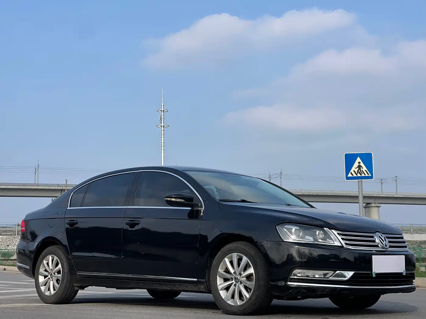 Volkswagen Magotan 2015 Facelift 1.8TSI Luxury фото 3
