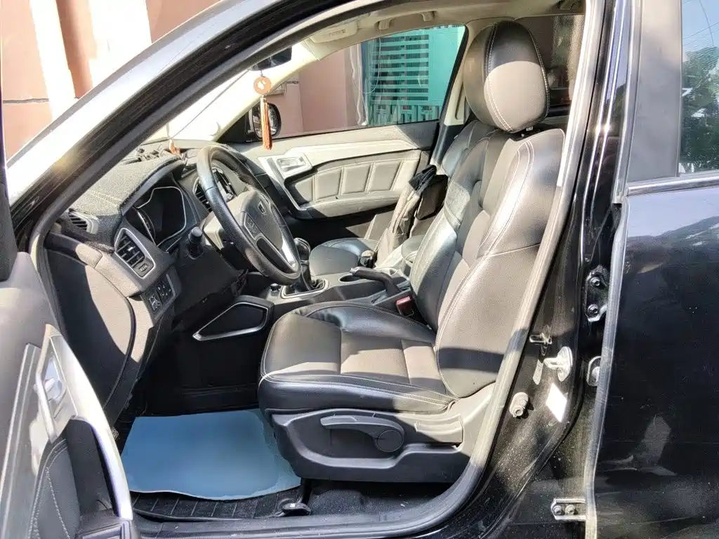 Geely Emgrand X6 2016 2016 1.8L Manual Luxury