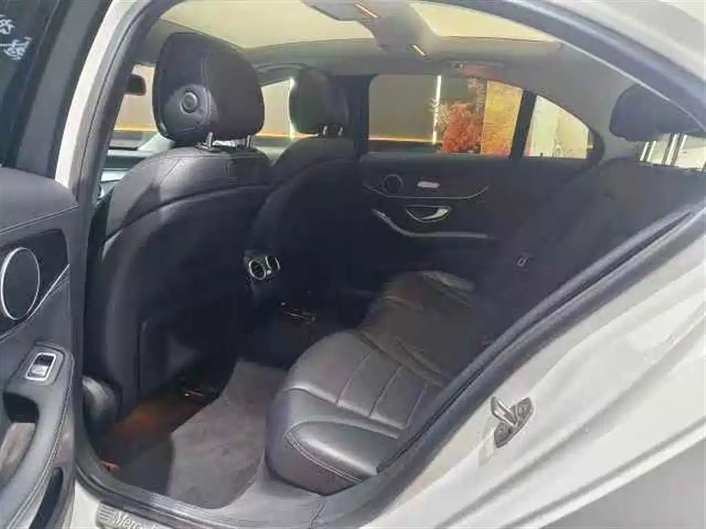 Mercedes-Benz C-Class 2015 C 200 L Sport фото 6