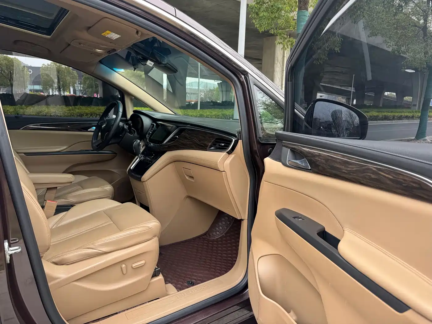 Buick GL8 2018 ES 28T Luxury Type China VI фото 5