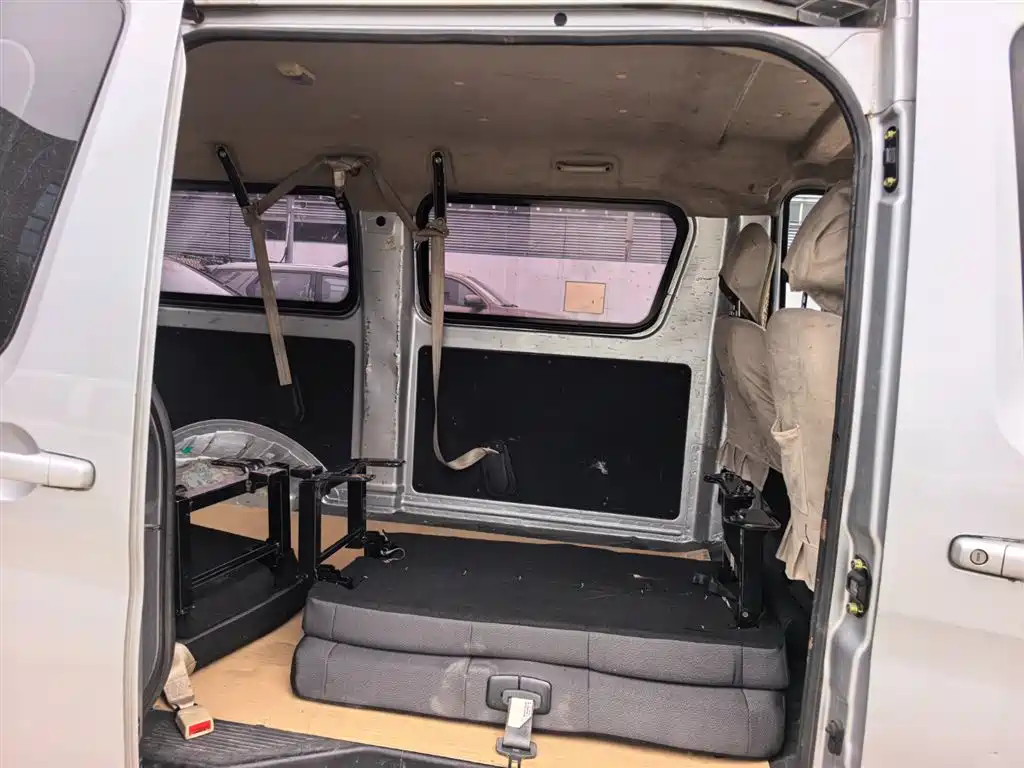 CHANGAN CHANGAN RUIXING M60