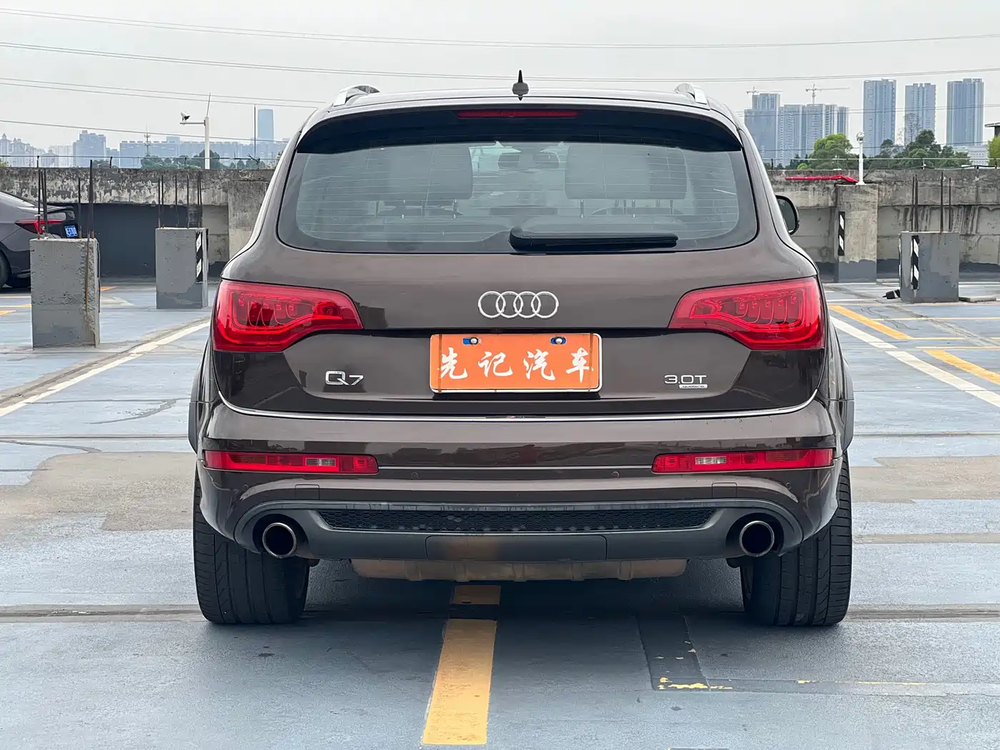 Фото 6 - Audi Q7