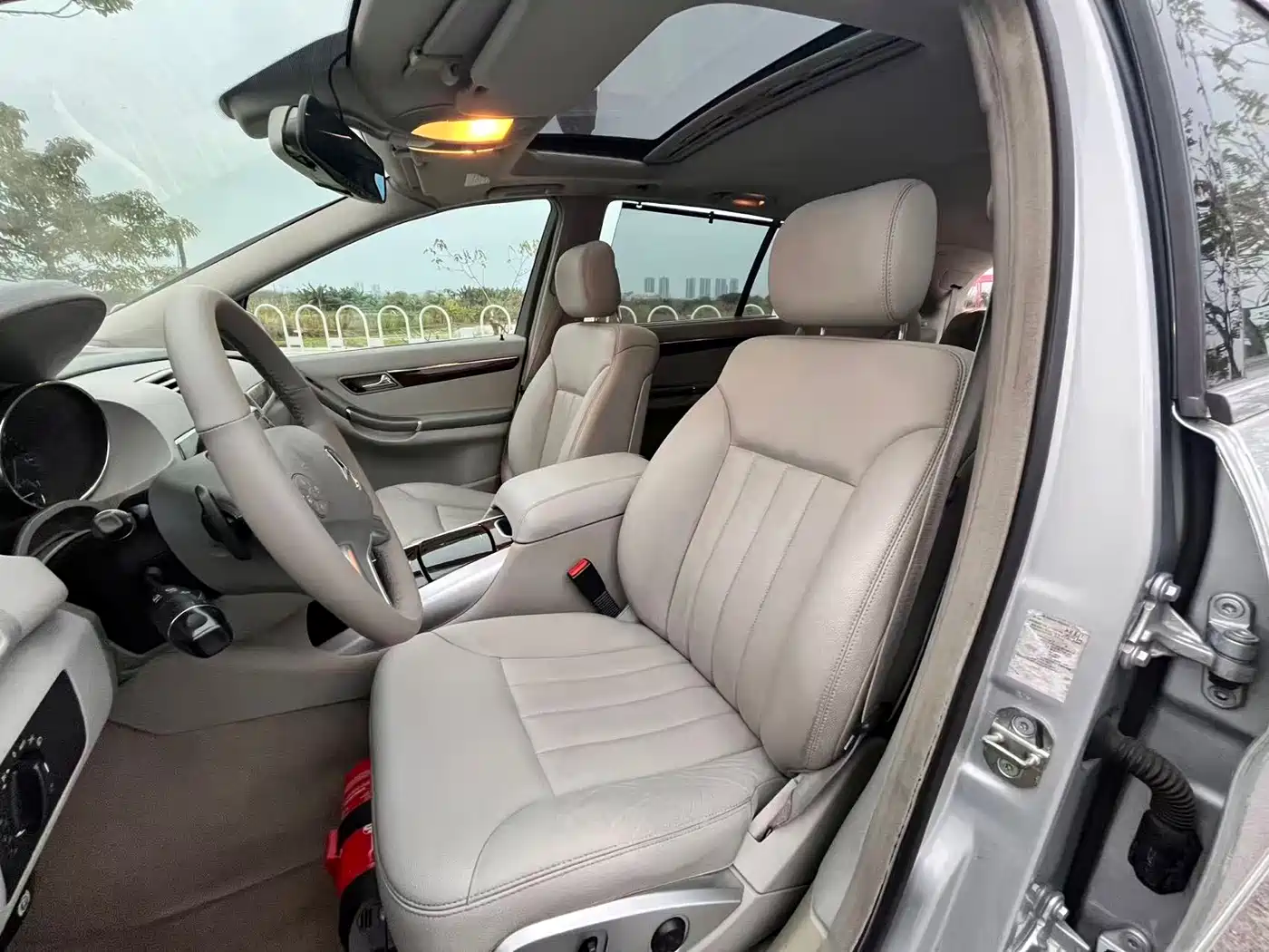 Mercedes-Benz R-Class 2009 Model R 300 L Business Version фото 14