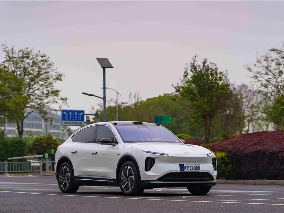 NIO NIO EC6