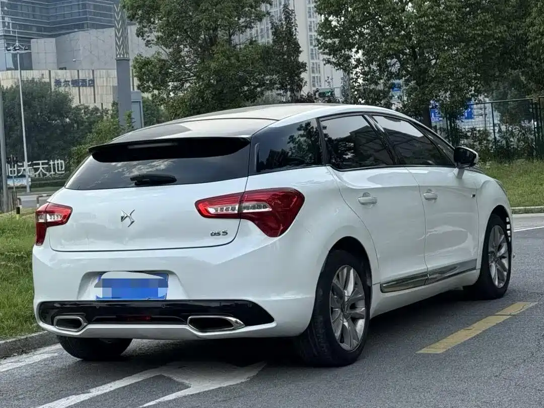 DS 5 2014 2014 1.6T Luxury THP200