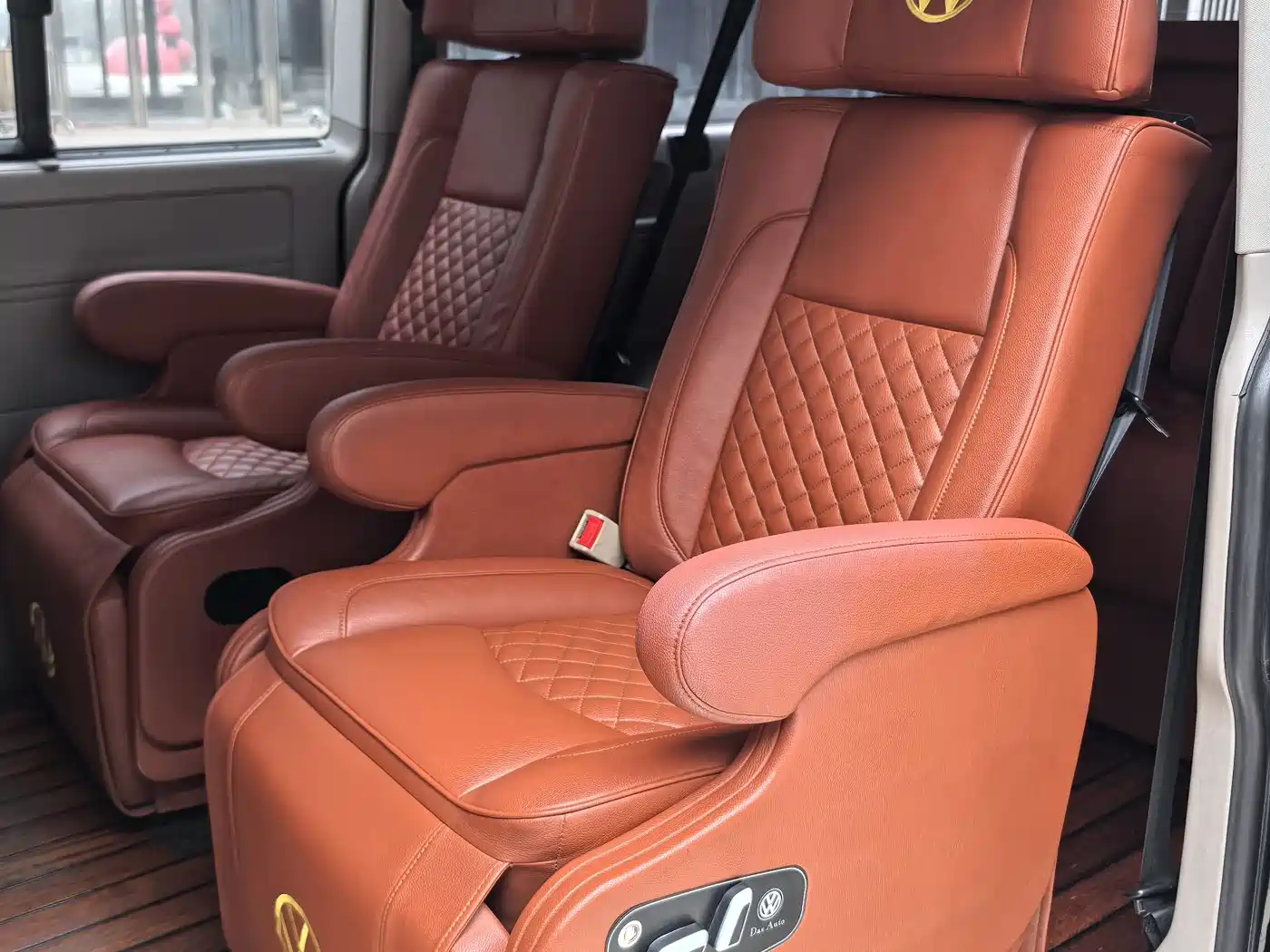 Volkswagen Caravelle 2017 2.0TSI 4WD Luxury 8-Seater фото 12