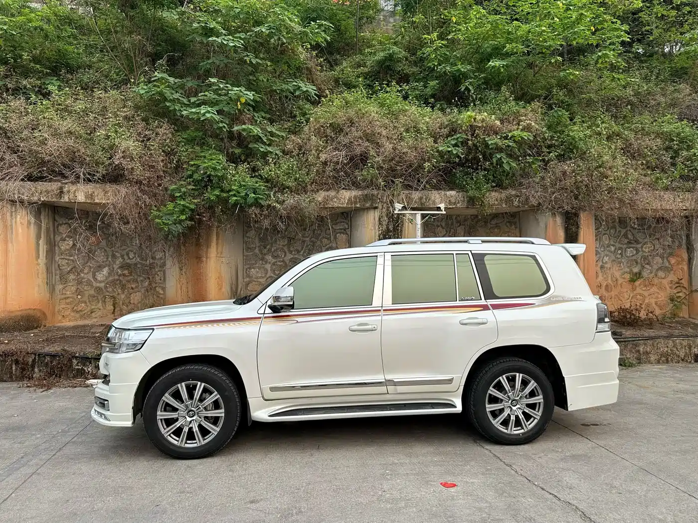 Toyota Land Cruiser (Import) фото 3