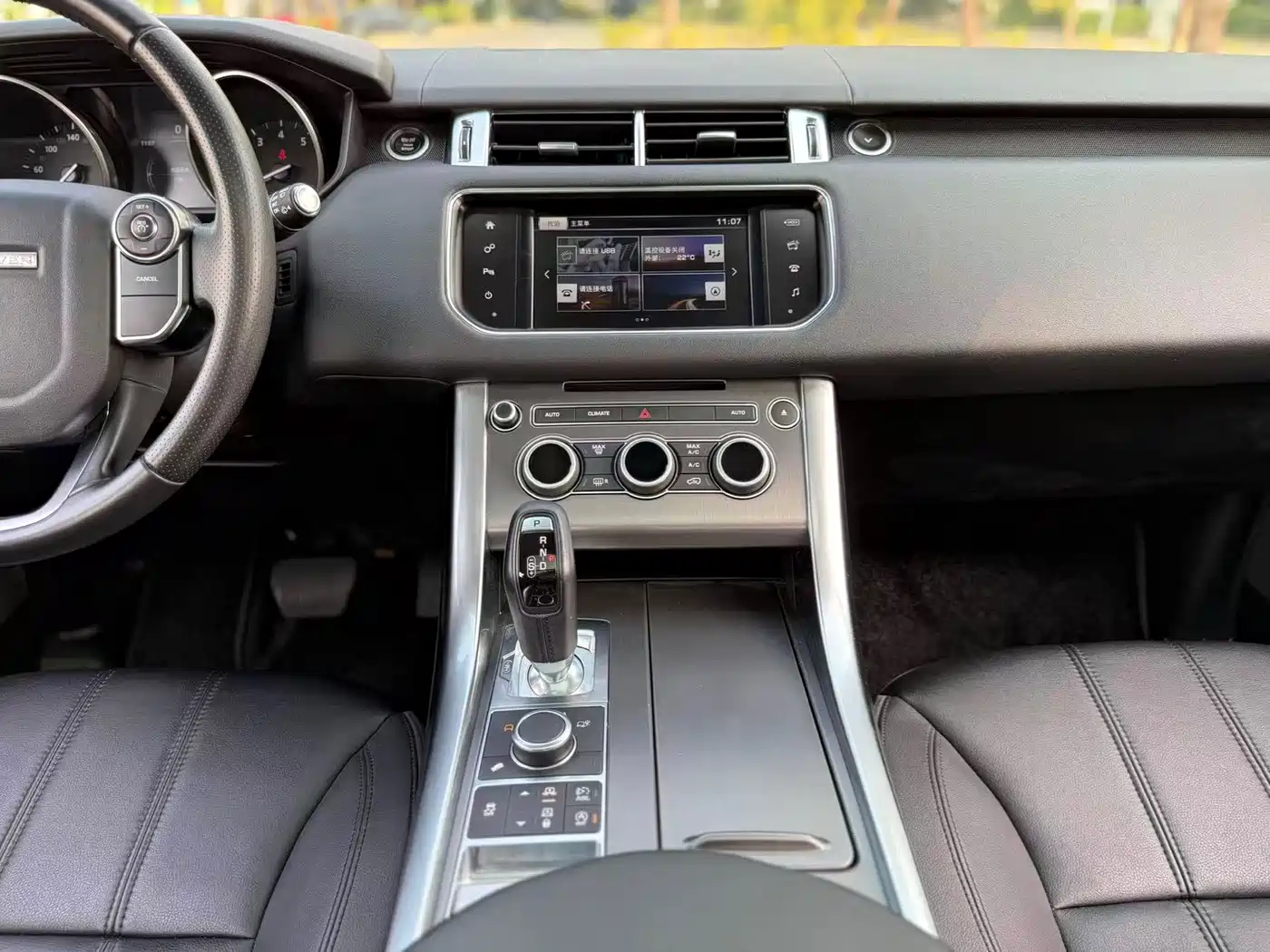 Land Rover Range Rover Sport 2017 3.0 SC V6 SE фото 11