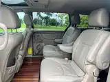 Photo 11 - Toyota Sienna