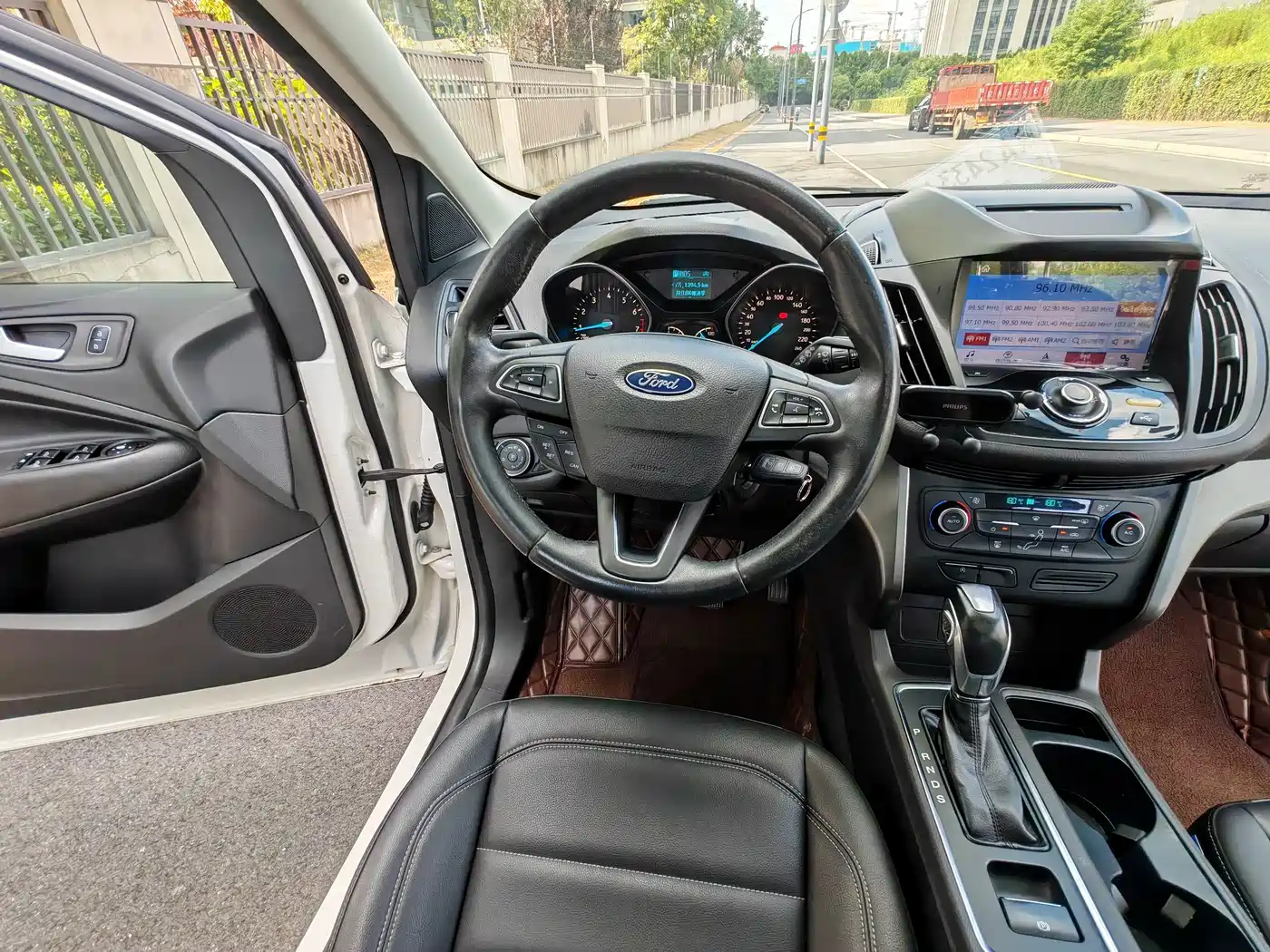 Фото 18 - Ford Kuga