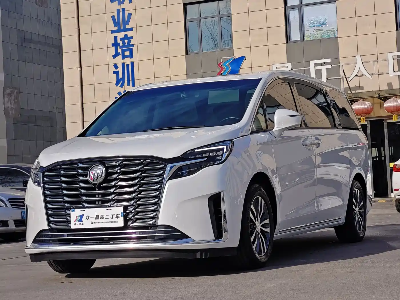 BUICK GL8