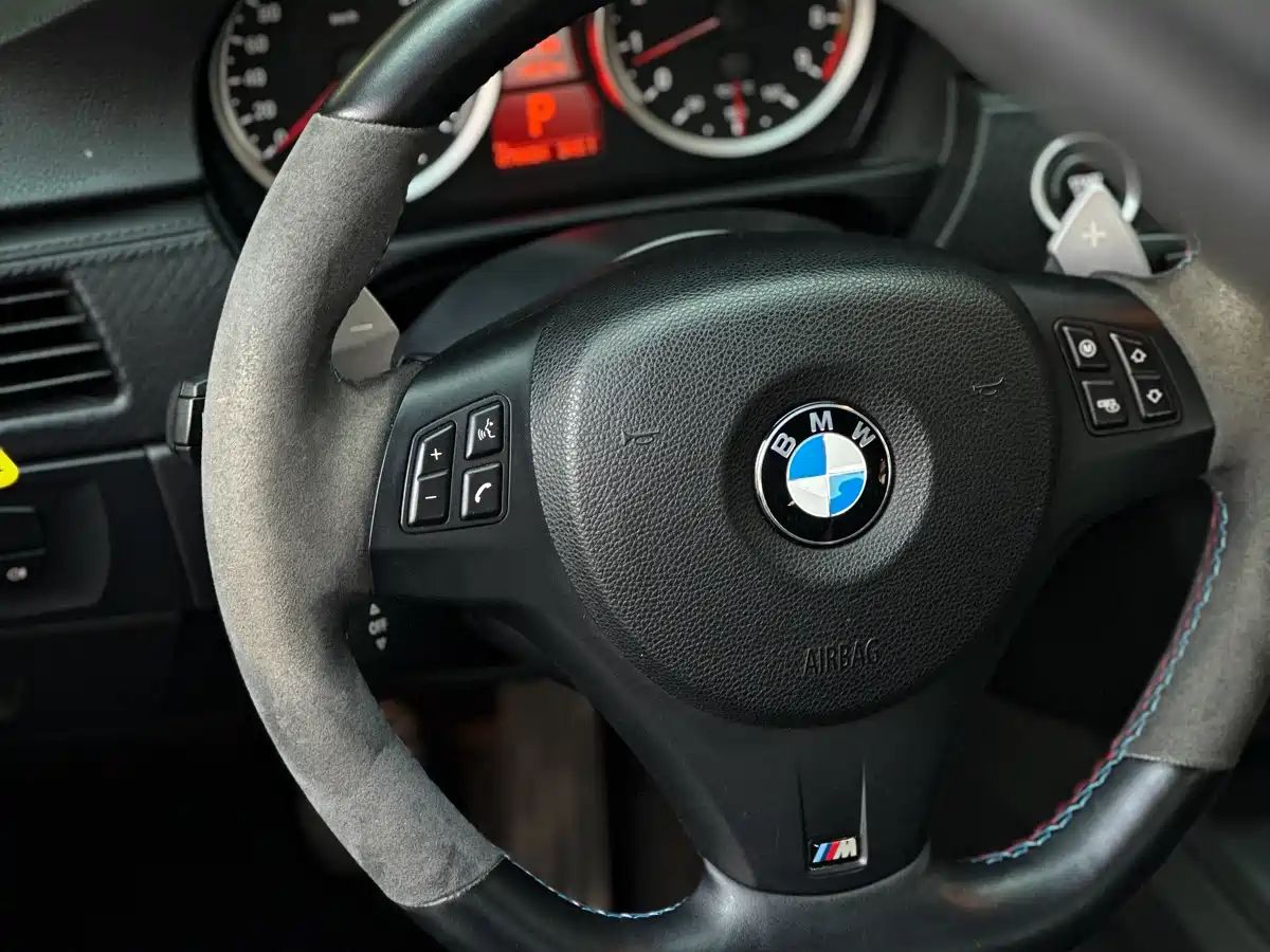 BMW M3 2011 M3 Coupe Carbon Fiber Roof Edition фото 6
