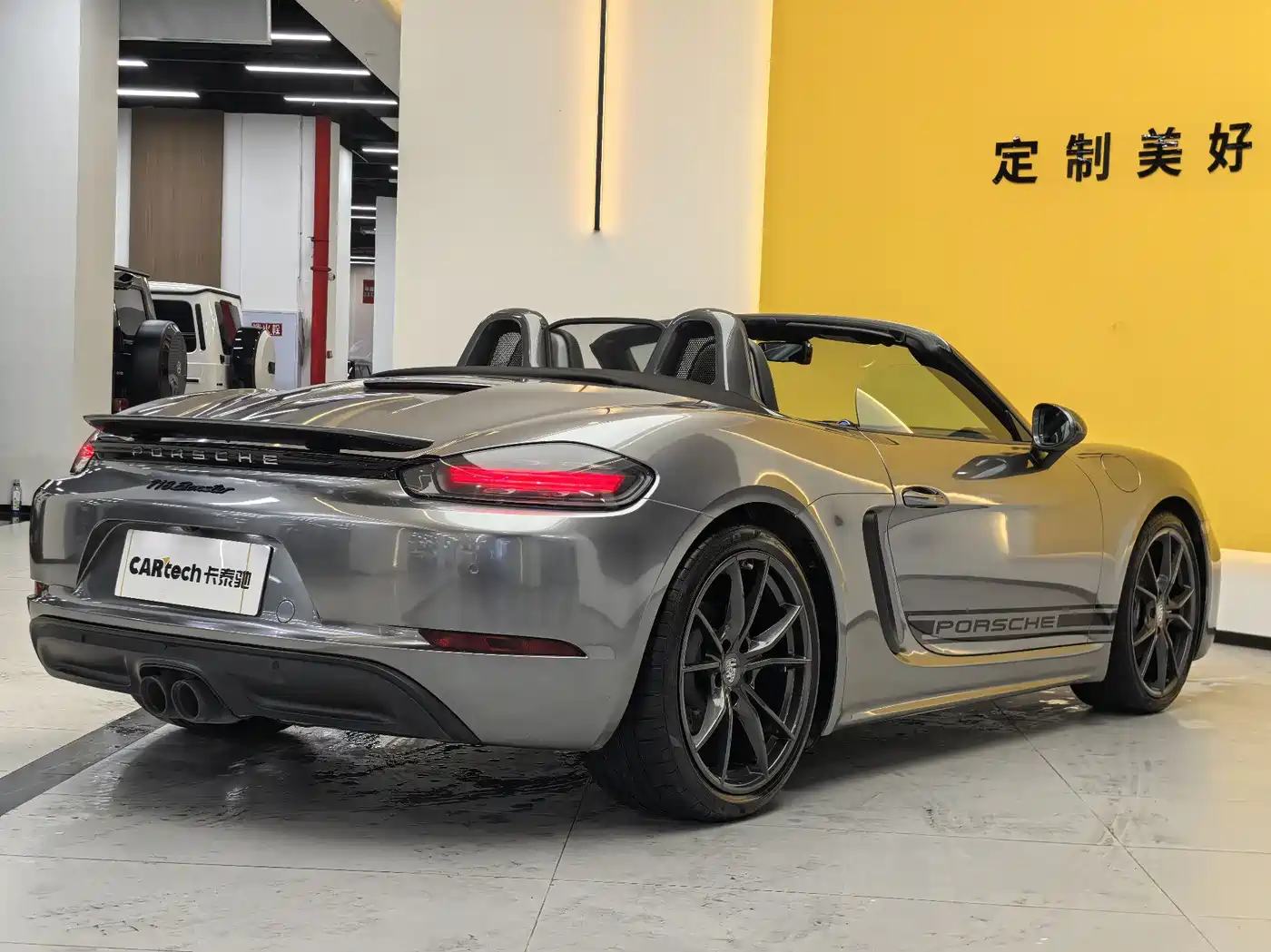 Porsche 718 2022 Boxster T 2.0T фото 6