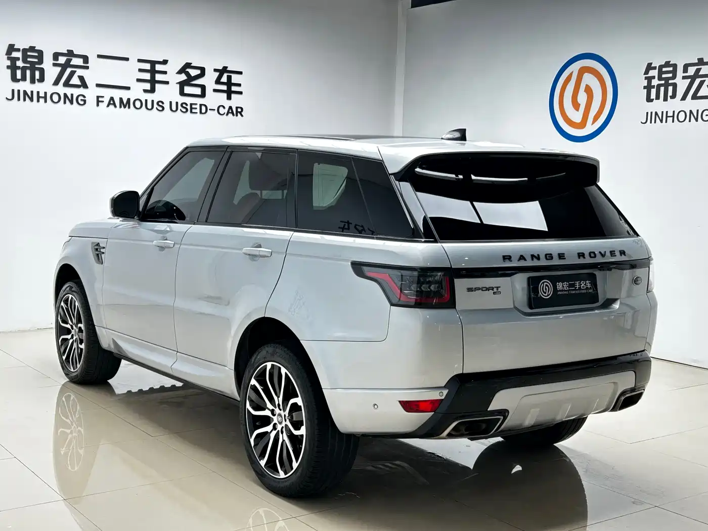 Land Rover Range Rover Sport 2021 3.0 L6 Gloss Black Edition фото 28