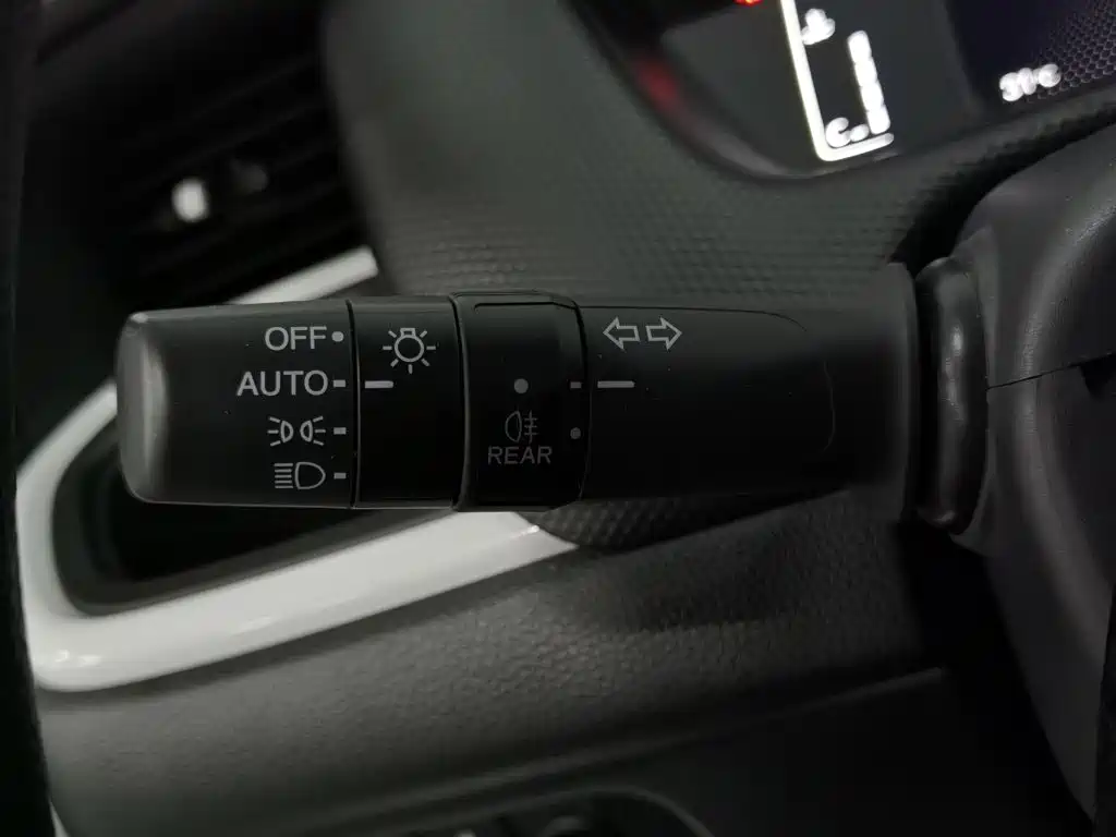 Фото 21 - Honda Fit