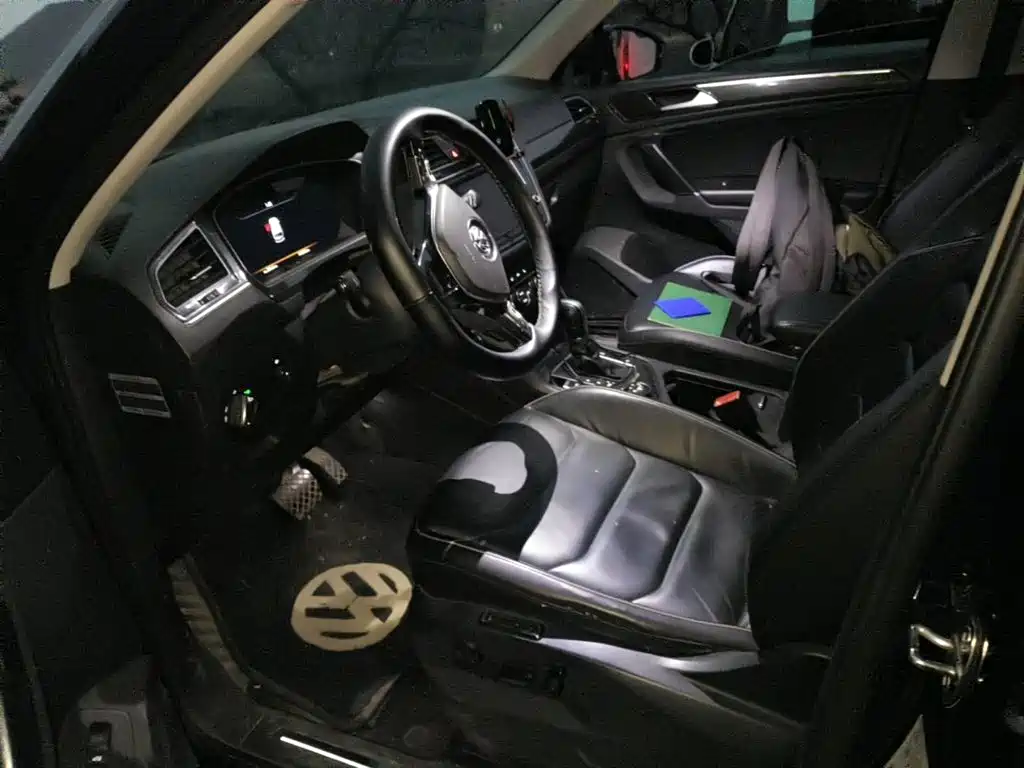 Фото 8 - Volkswagen Tiguan