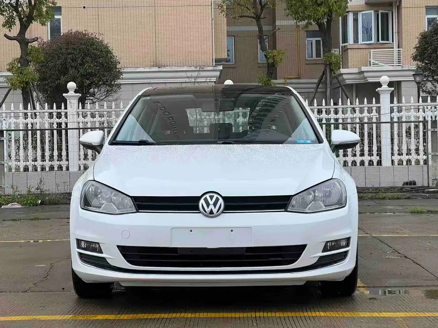 Volkswagen Golf 2016 230TSI Automatic Comfort фото 3