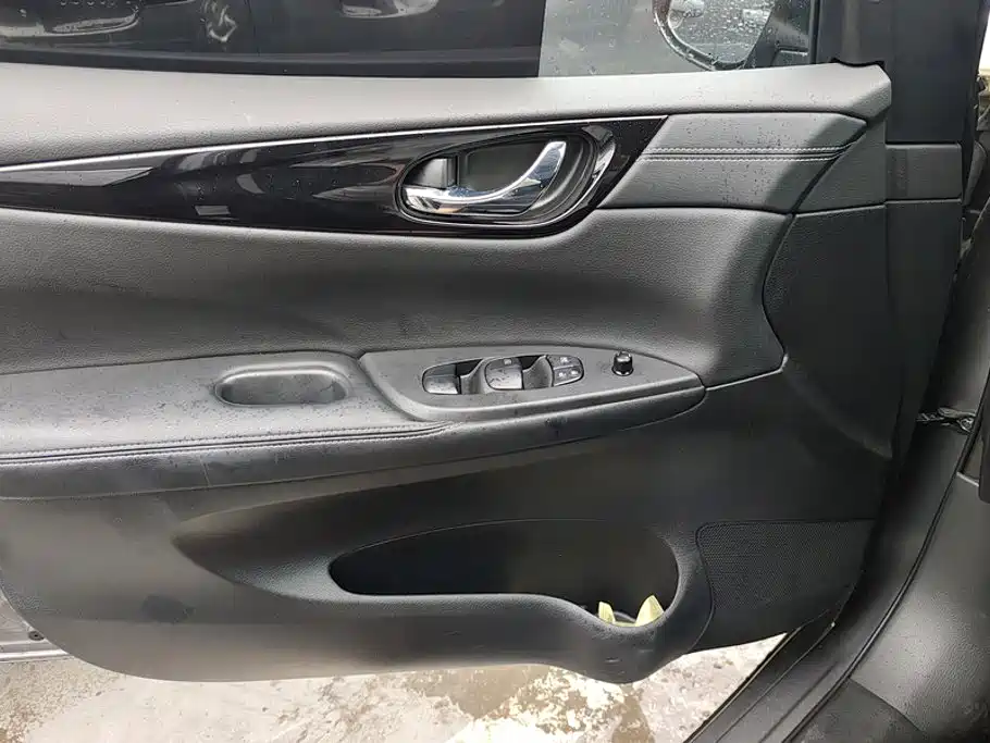 Nissan Tiida 2024 2024 1.6L CVT Smart Drive Edition