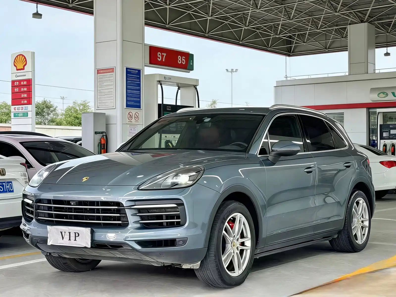 Фото 1 - Porsche Cayenne