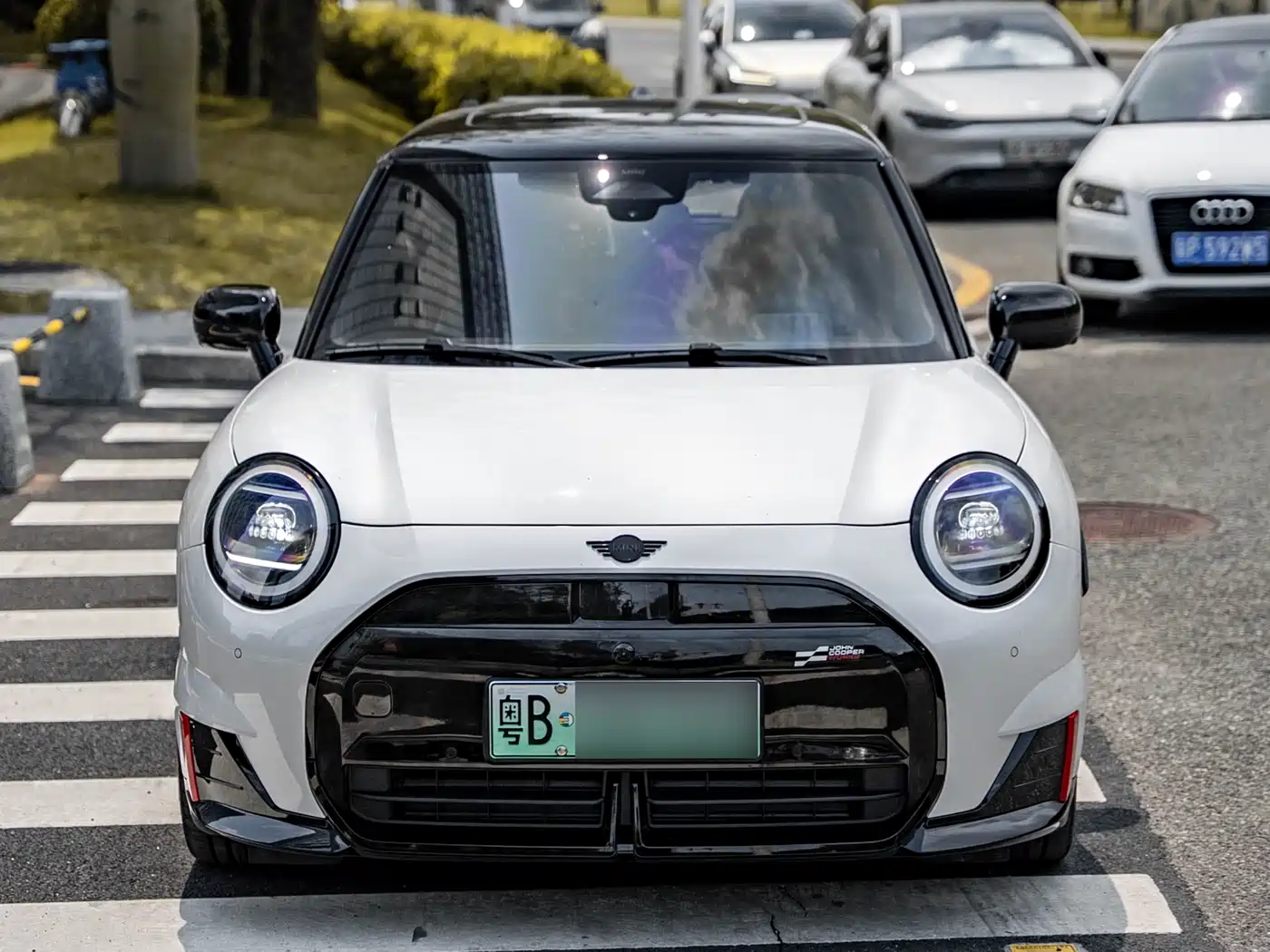 MINI ELECTRIC  JCW