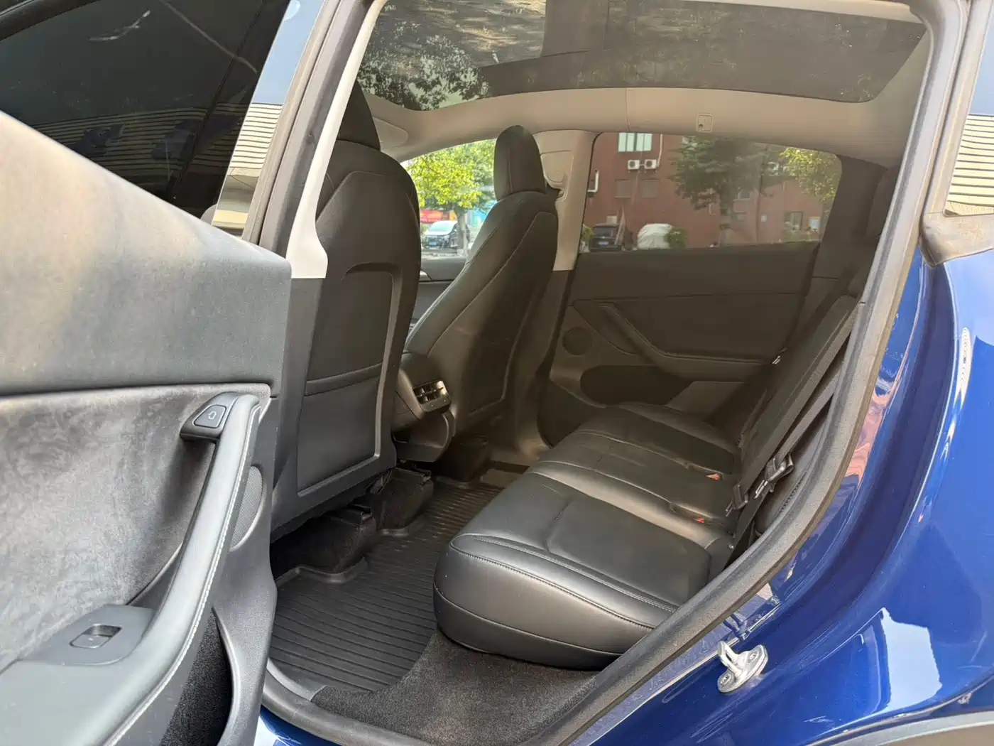 Фото 10 - Tesla Model Y