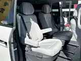 Photo 13 - Buick GL8