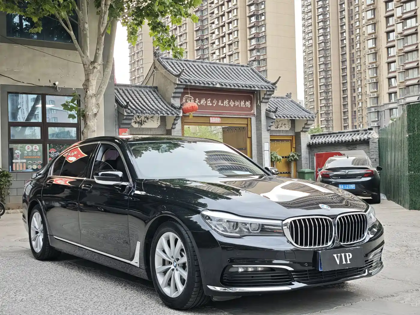 BMW 7 Series 2016 730Li Leading фото 3