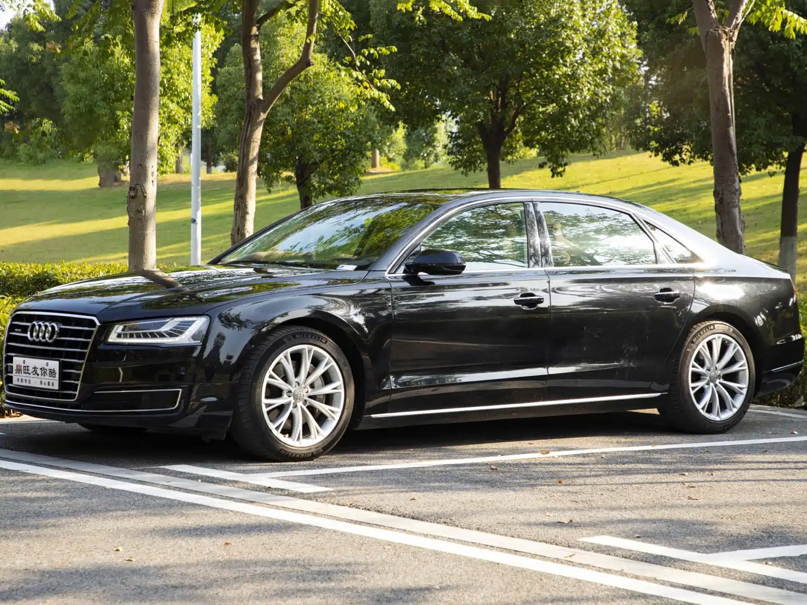 Photo 1 - Audi A8