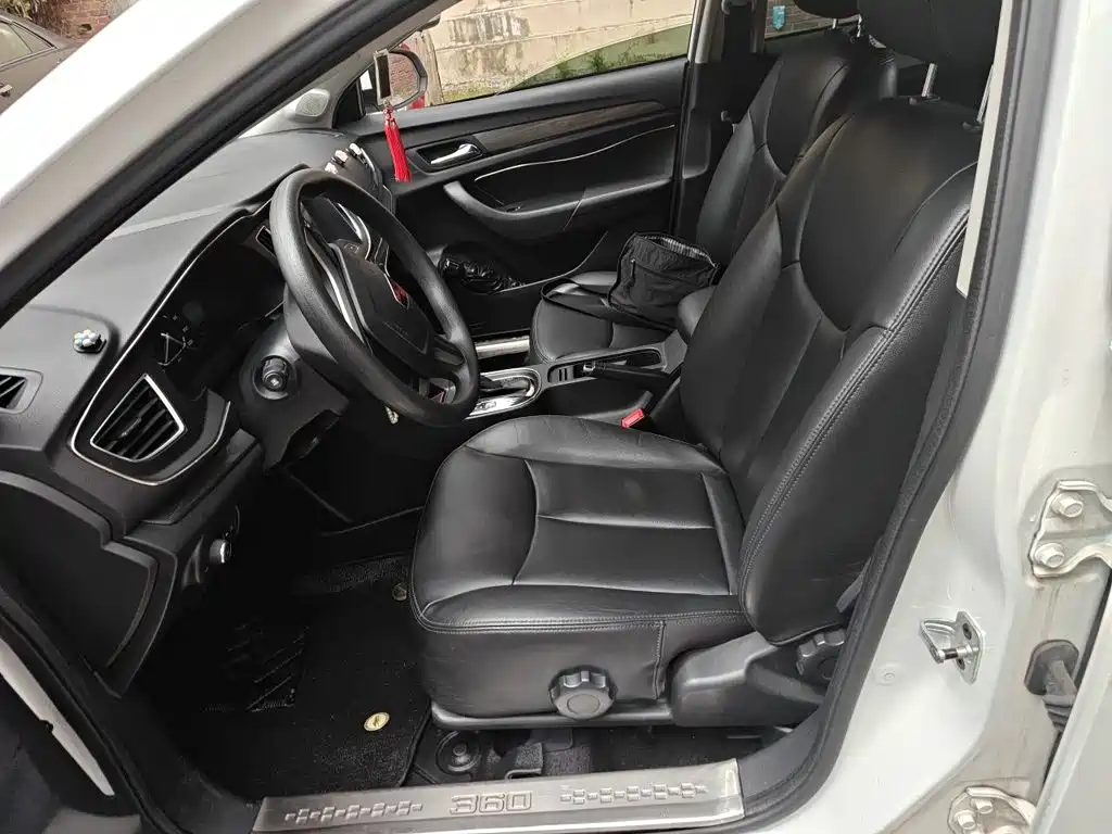 Roewe 360 2015 2015 1.5L Automatic Luxury