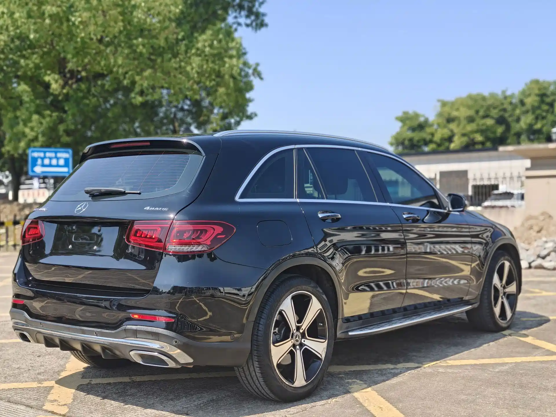 Фото 12 - Mercedes-Benz GLC