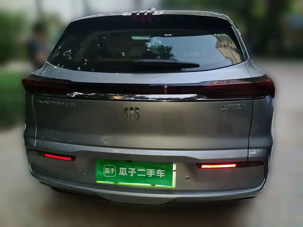 Фото 3 - Buick E5