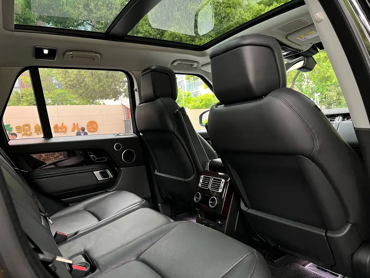 Фото 22 - Land Rover Range Rover