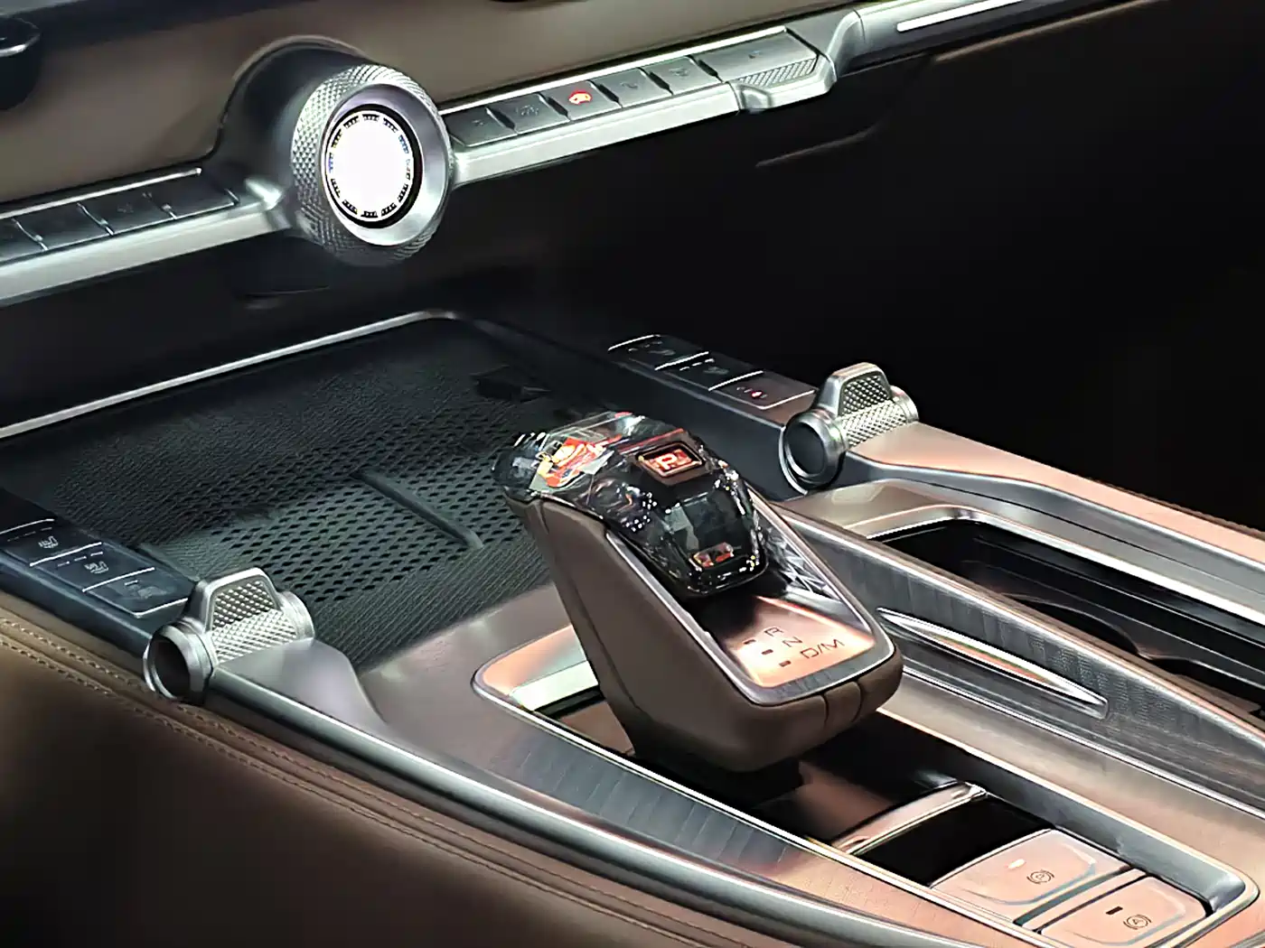 TANK TANK 700 NEW ENERGY