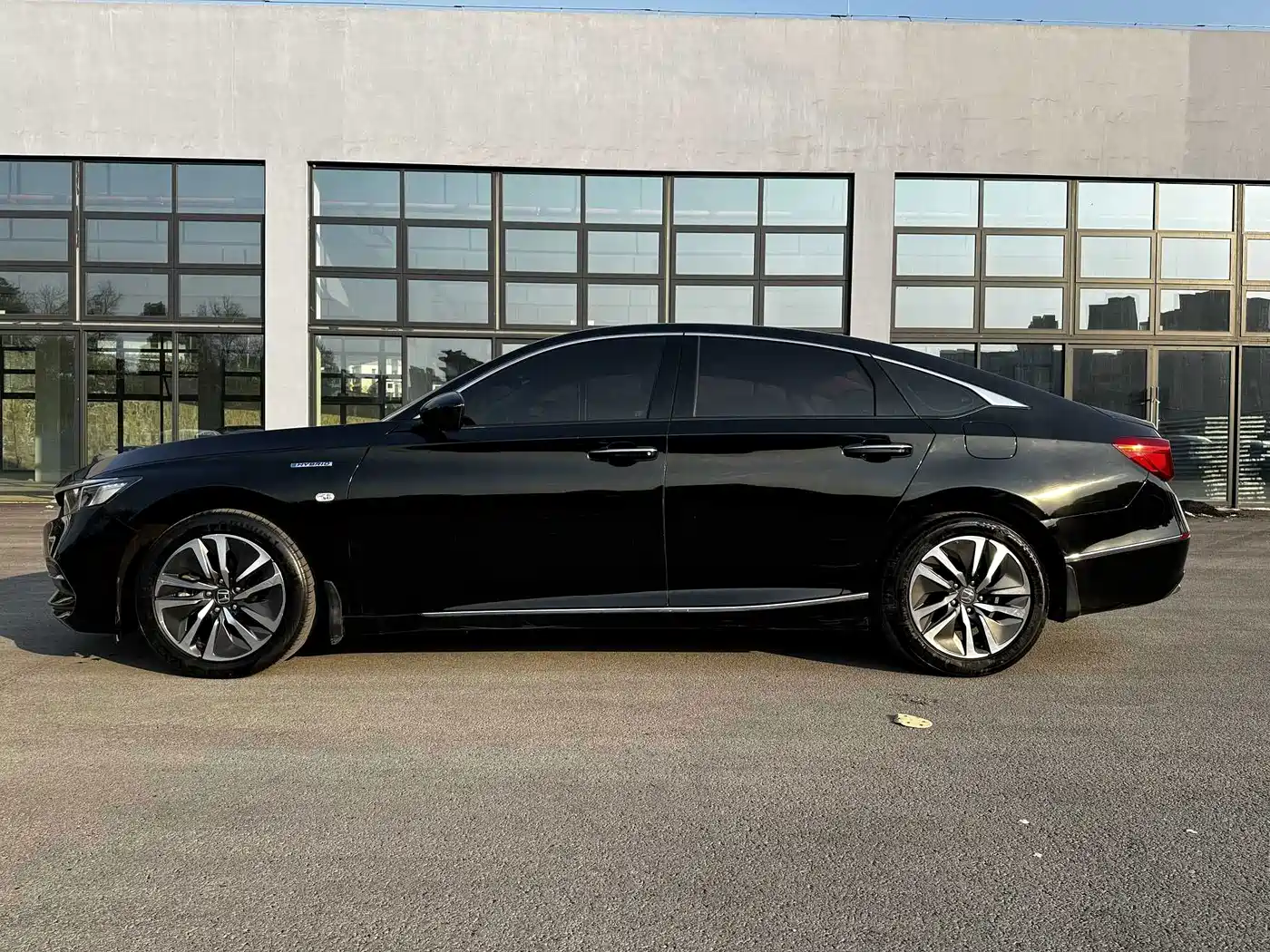 Фото 17 - Honda Accord