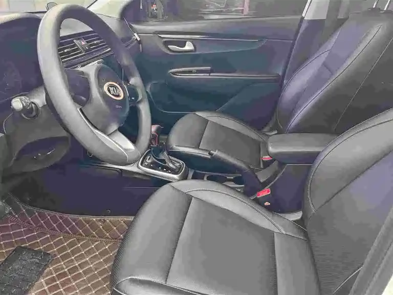KIA K2