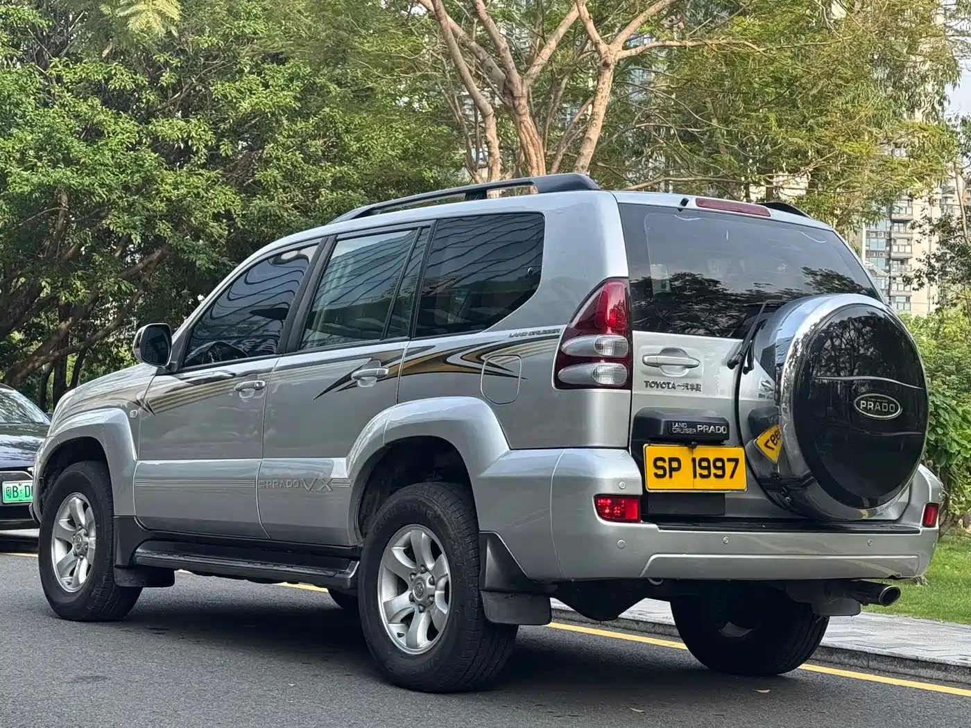 Toyota Prado 2006 4.0L Automatic VX NAVI Edition фото 5