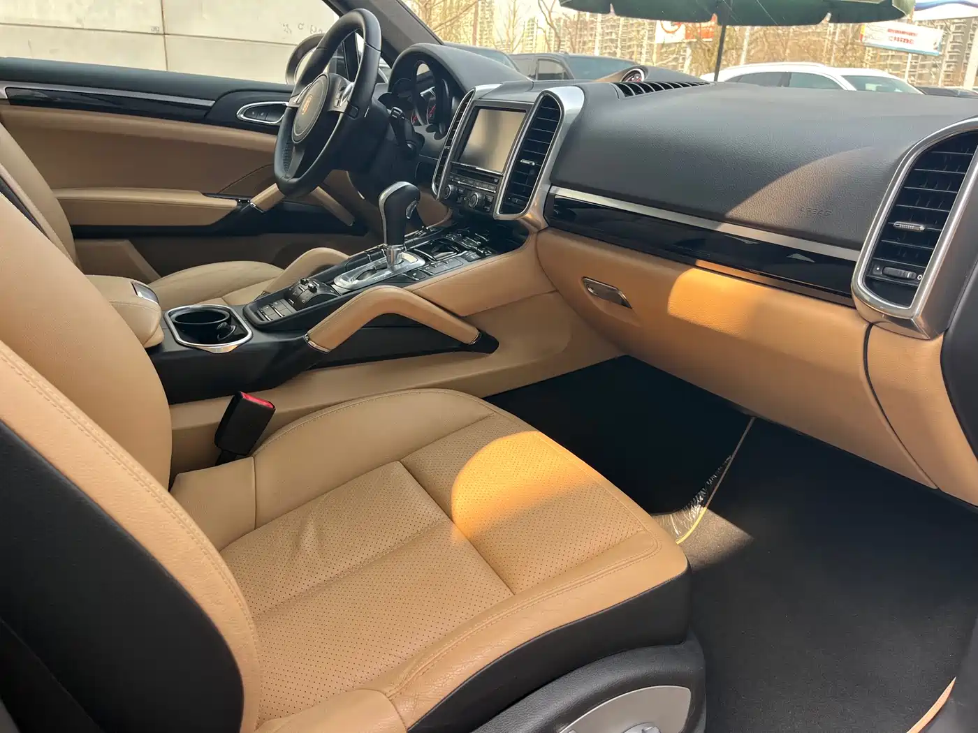 Porsche Cayenne 2014 Cayenne Platinum Edition 3.0T фото 6
